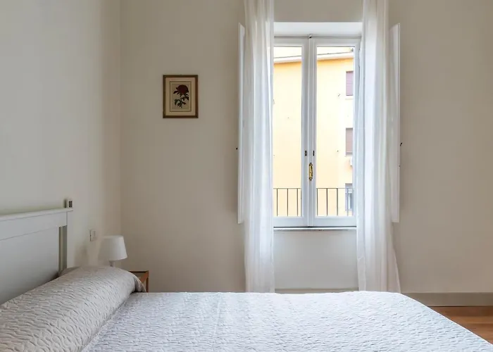 Apartament Guesthost - Bright & Roomy X6 - Trastevere District *