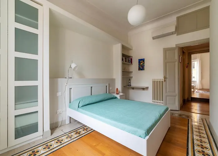 Apartament Guesthost - Bright & Roomy X6 - Trastevere District *